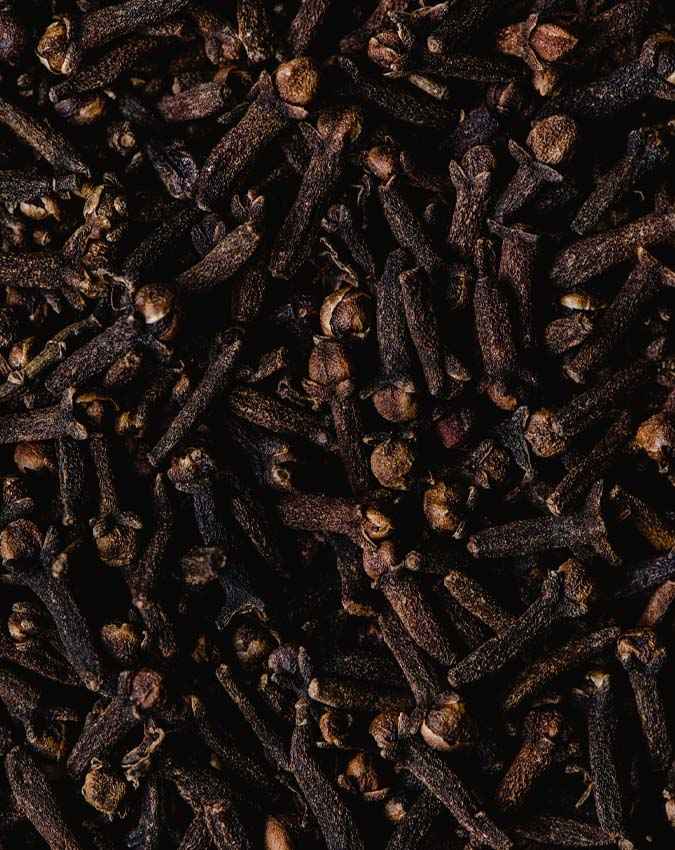 लौंग का धुआं ले सकते हैं 