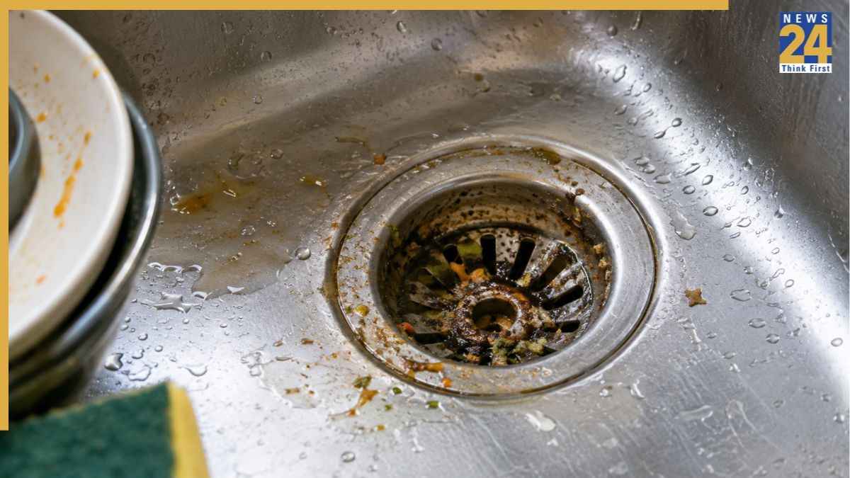 Kitchen Sink Pipe Cleaning