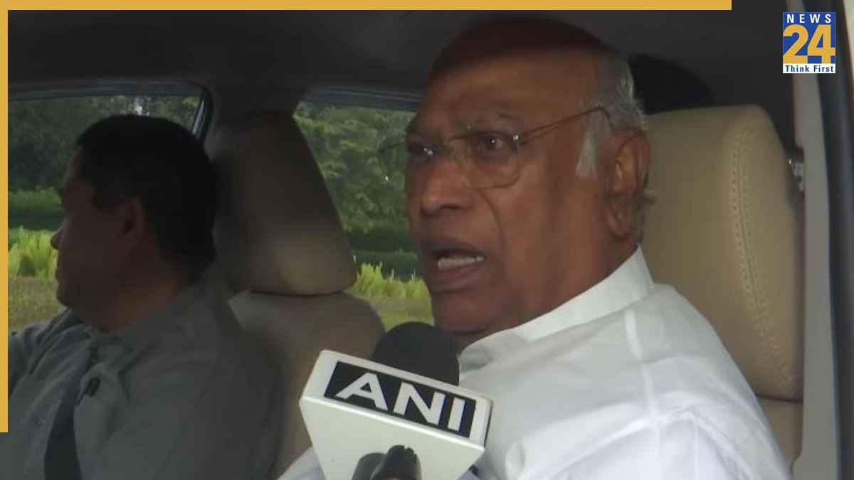 Mallikarjun Kharge, PM Narendra Modi, Ballot Paper Election, Gyanesh Kumar, INDIA Bloc