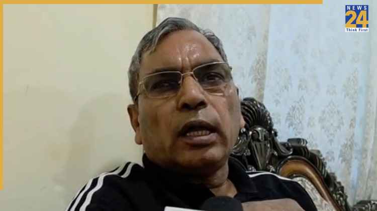 'घोषित करें मुस्लिम CM', आजम खान से मुलाकात को लेकर अखिलेश पर बरसे OP राजभर