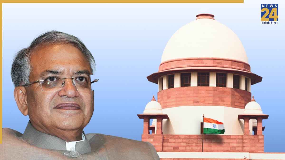 'कानून के अनुसार करें काम', CEC ज्ञानेश को हटाने की मांग सुप्रीम कोर्ट में खारिज, चुनाव आयोग को नोटिस जारी