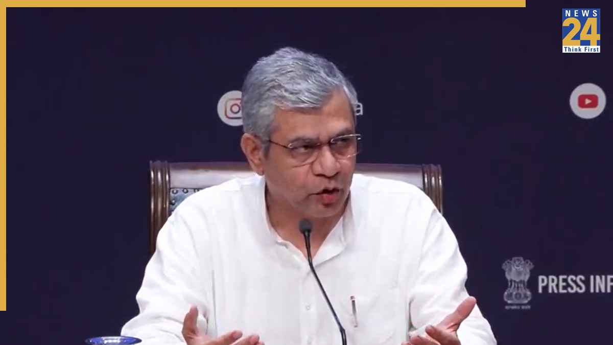 Union Minister Ashwini Vaishnaw.jpg