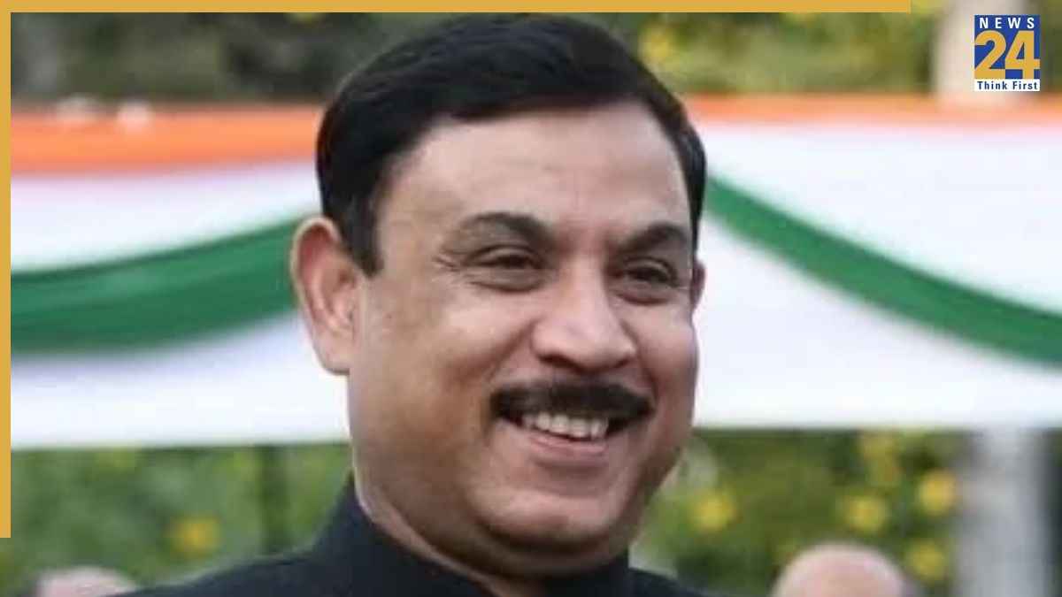 IAS Shikhar Agarwal