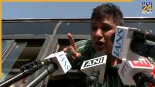 CEC के इस्तीफे की मांग को लेकर दिल्ली में प्रदर्शन, हिरासत में कई AAP नेता