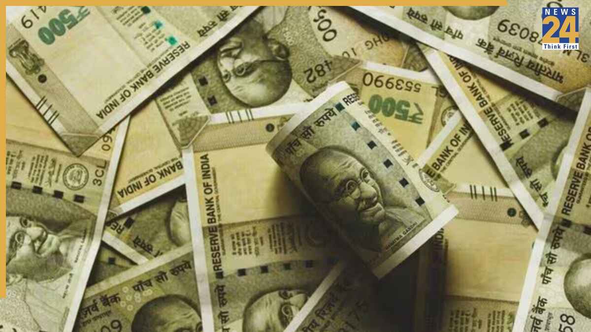 DA Hike Update: केंद्रीय कर्मचारियों के लिए आई बड़ी खुशखबरी! जनवरी 2027 तक 67% तक पहुंच सकता है महंगाई भत्ता