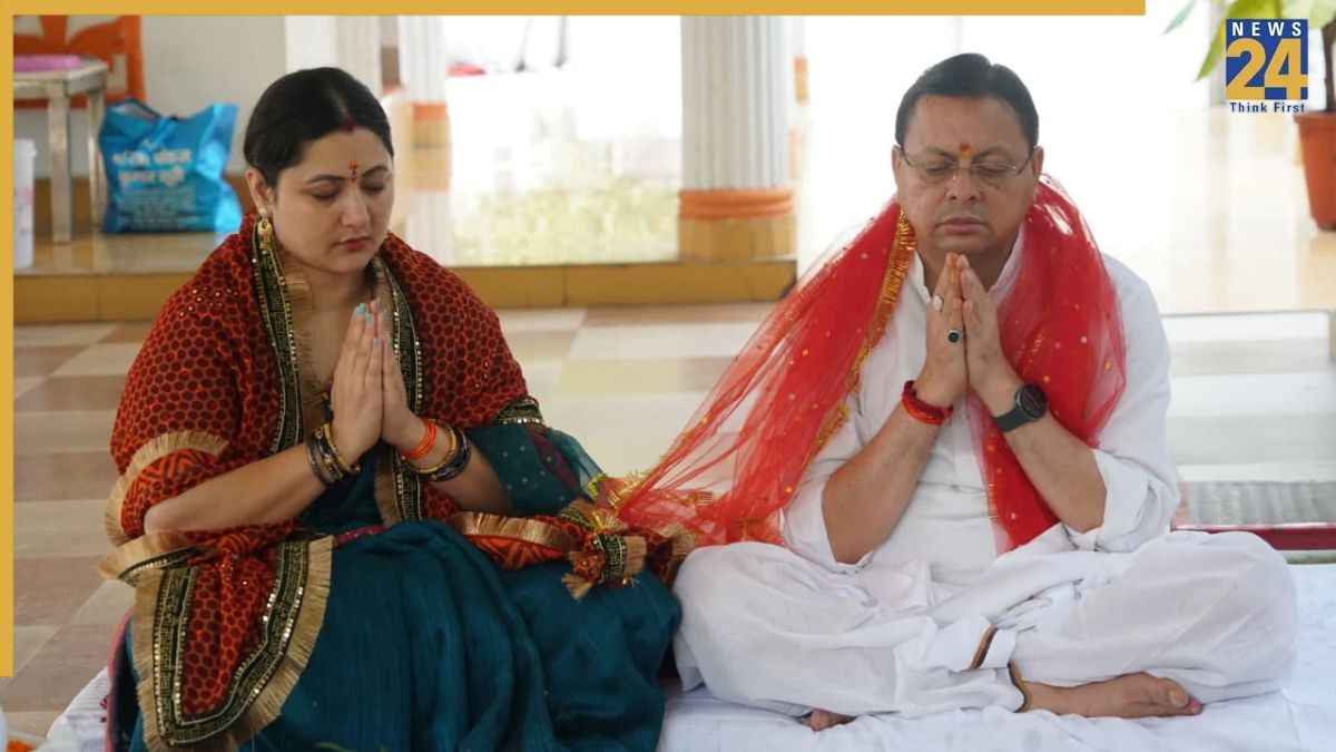 सीएम धामी ने शारदीय नवरात्रि के पहले दिन मां दुर्गा की पूजा की, प्रदेशवासियों के लिए मांगी खुशहाली
