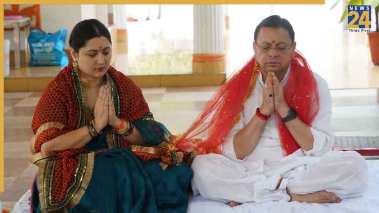 सीएम धामी ने शारदीय नवरात्रि के पहले दिन मां दुर्गा की पूजा की, प्रदेशवासियों के लिए मांगी खुशहाली