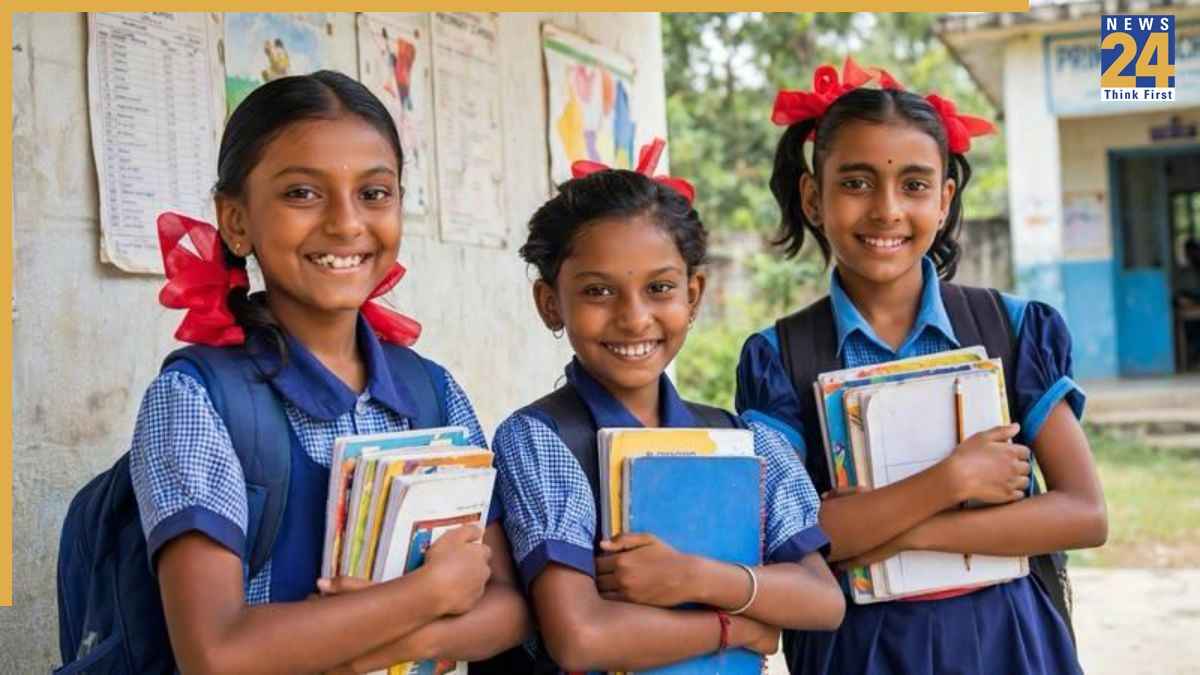 Are Schools Closed Today 26 October 2026 Maharishi Valmiki Jayanti State Wise School Holiday List in Hindi.